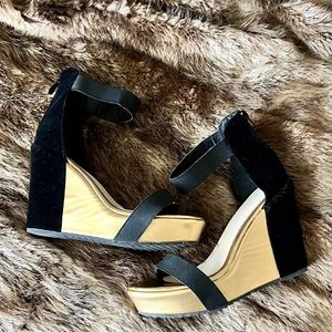 Black and gold wedges size 9 1/2!